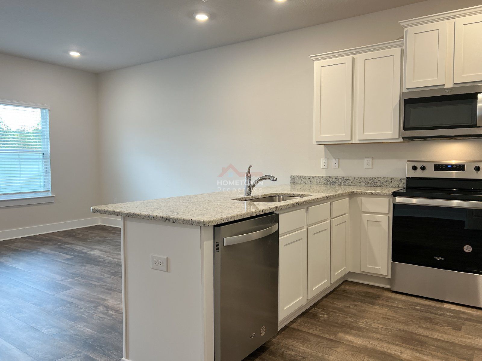 Beautiful 3 Bed, 2.5 Bath Rental in Pensacola, FL! property image