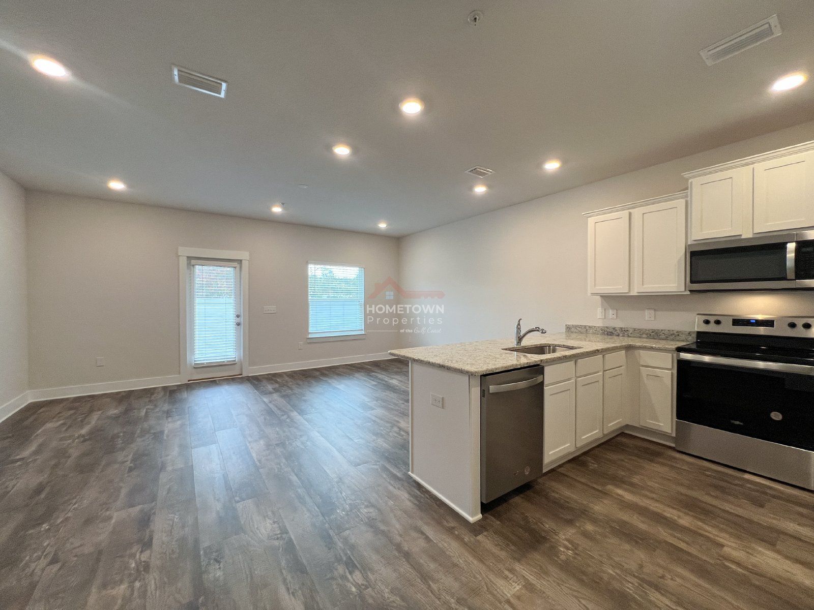Beautiful 3 Bed, 2.5 Bath Rental in Pensacola, FL! property image