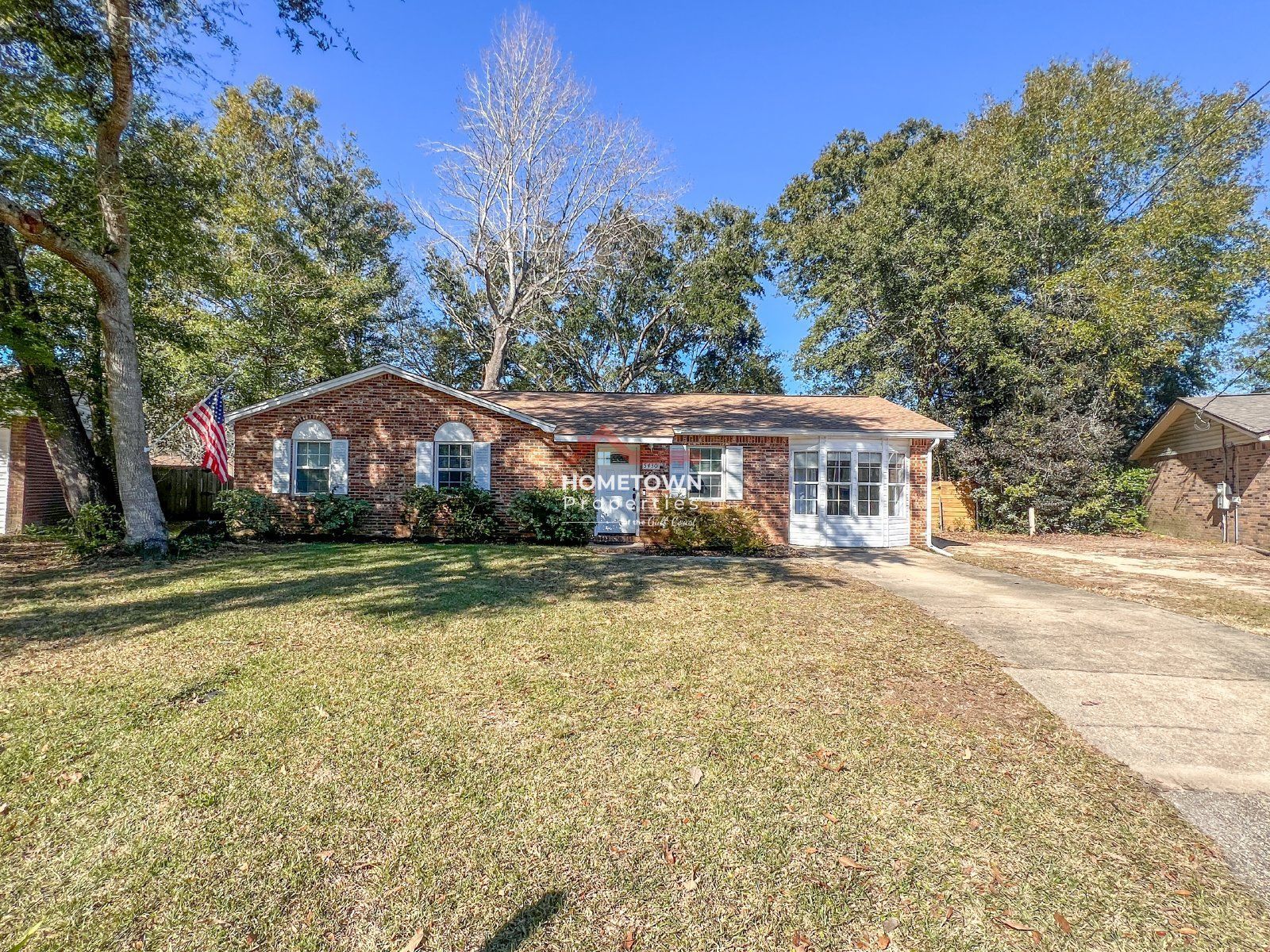 Charming 3-Bedroom Retreat with 2 Baths - Discover Your Cozy Home at 5430 Jenny Circle! property image