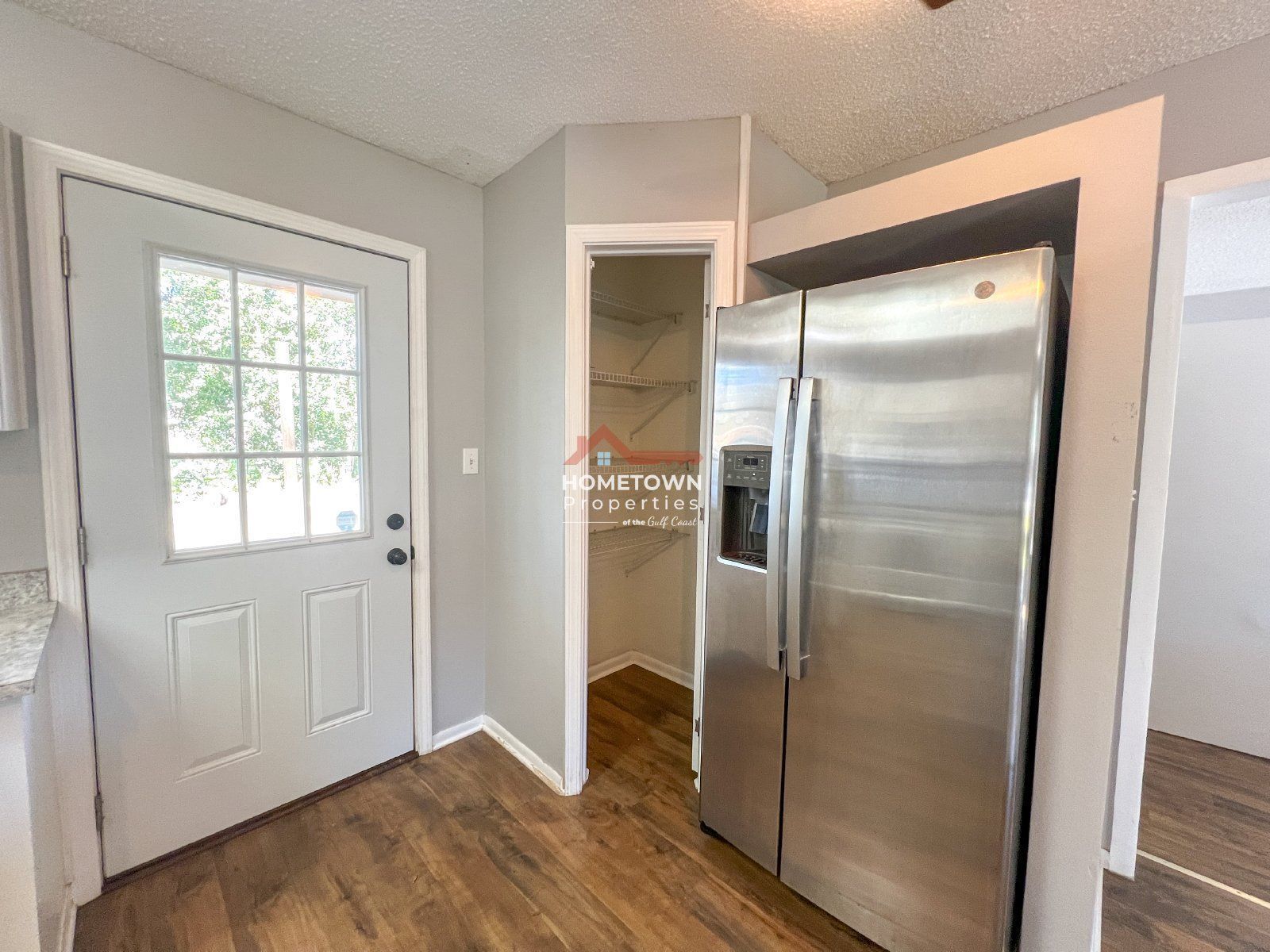 Charming 3-Bedroom Retreat with 2 Baths - Discover Your Cozy Home at 5430 Jenny Circle! property image
