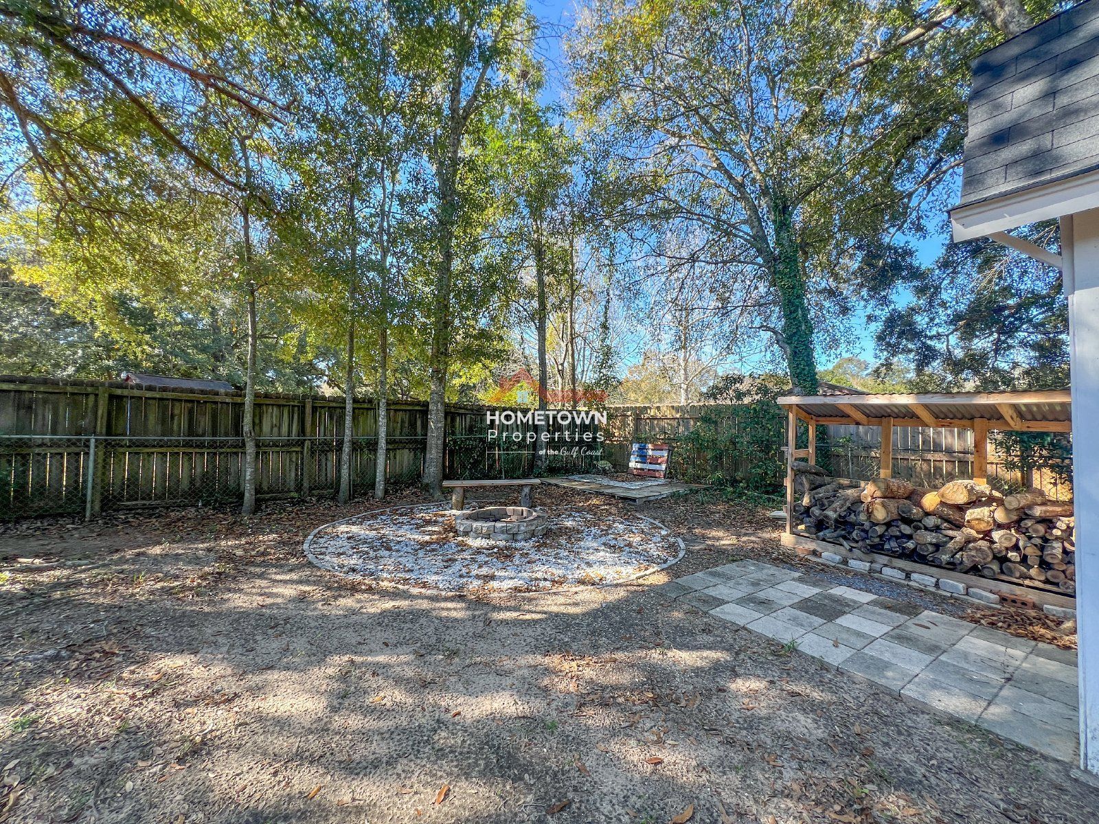 Charming 3-Bedroom Retreat with 2 Baths - Discover Your Cozy Home at 5430 Jenny Circle! property image