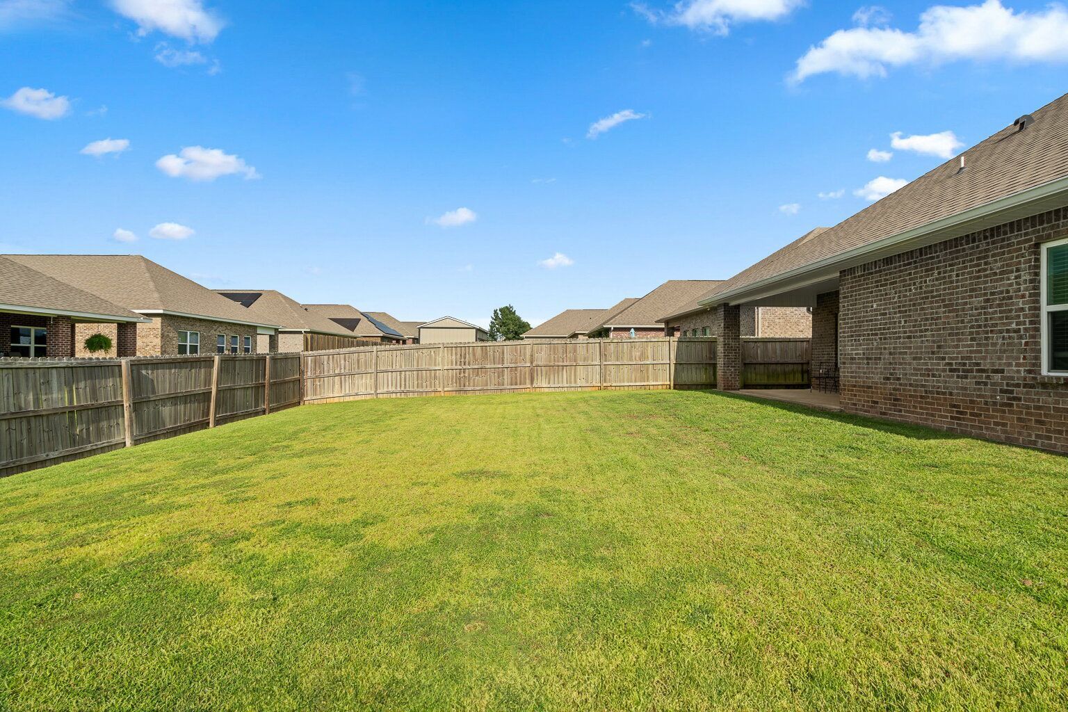Charming 3-Bedroom Retreat with 2 Full Baths in Pensacola – Spacious 1794 Sq Ft Home at 7695 Burnside Loop! property image