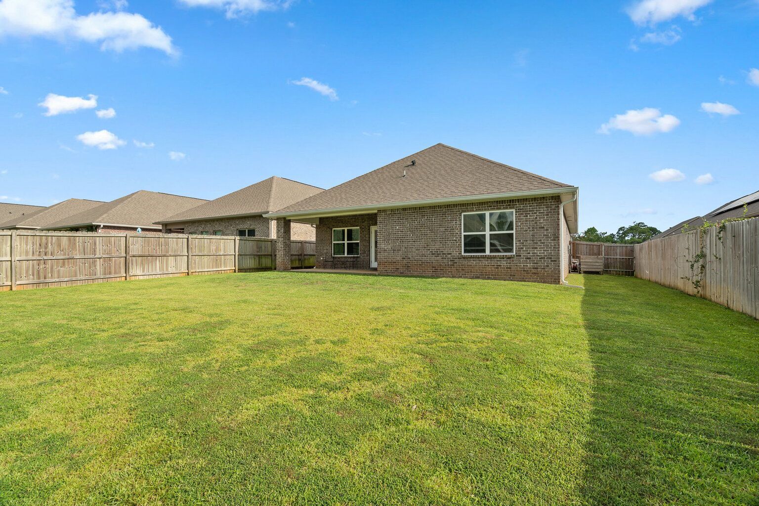 Charming 3-Bedroom Retreat with 2 Full Baths in Pensacola – Spacious 1794 Sq Ft Home at 7695 Burnside Loop! property image