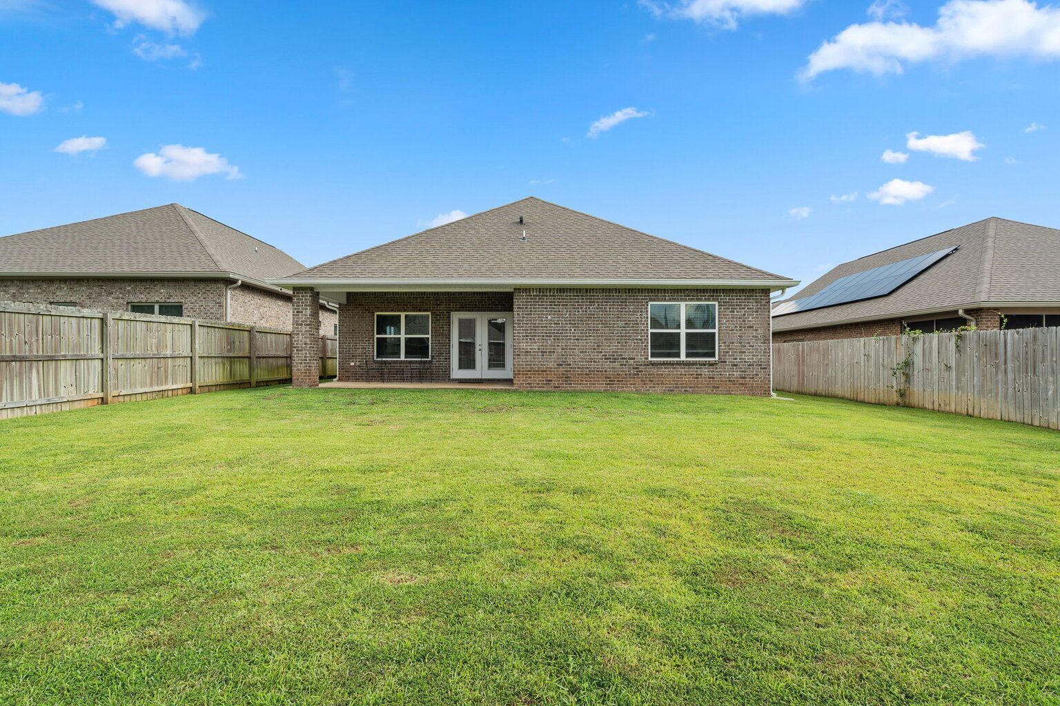Charming 3-Bedroom Retreat with 2 Full Baths in Pensacola – Spacious 1794 Sq Ft Home at 7695 Burnside Loop! property image