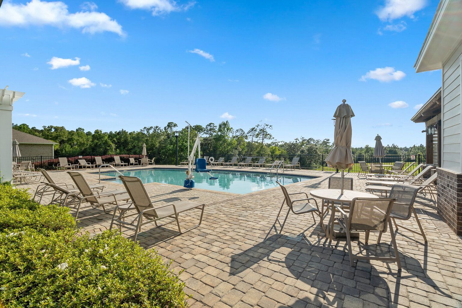 Charming 3-Bedroom Retreat with 2 Full Baths in Pensacola – Spacious 1794 Sq Ft Home at 7695 Burnside Loop! property image