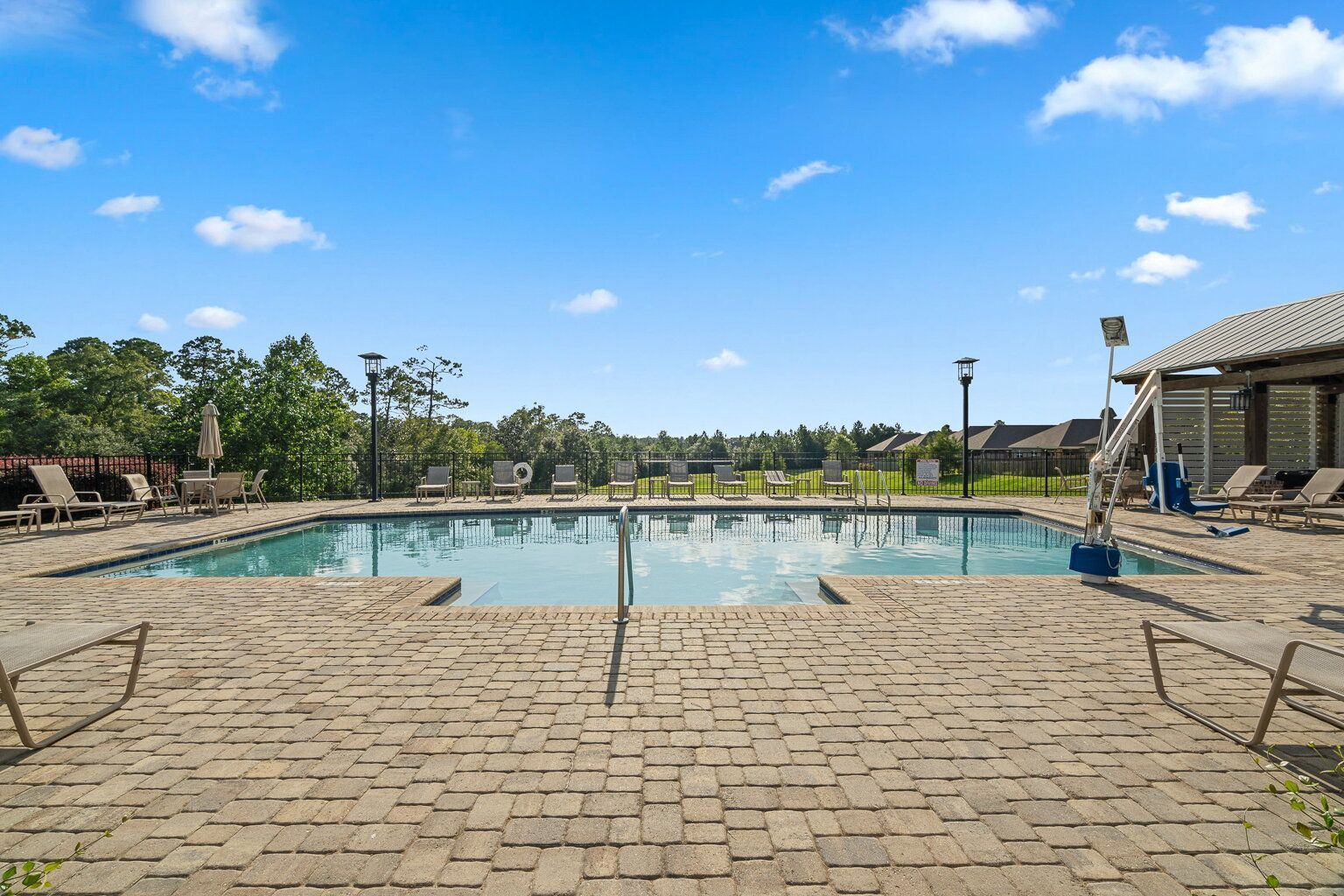 Charming 3-Bedroom Retreat with 2 Full Baths in Pensacola – Spacious 1794 Sq Ft Home at 7695 Burnside Loop! property image