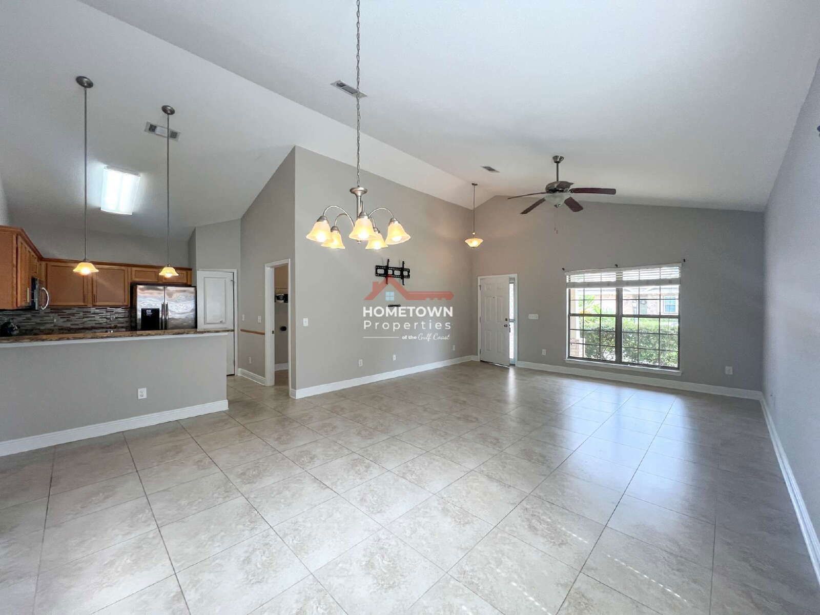 Charming 3-Bed, 2-Bath Retreat in Pensacola – Spacious 1,432 Sq Ft Haven! property image