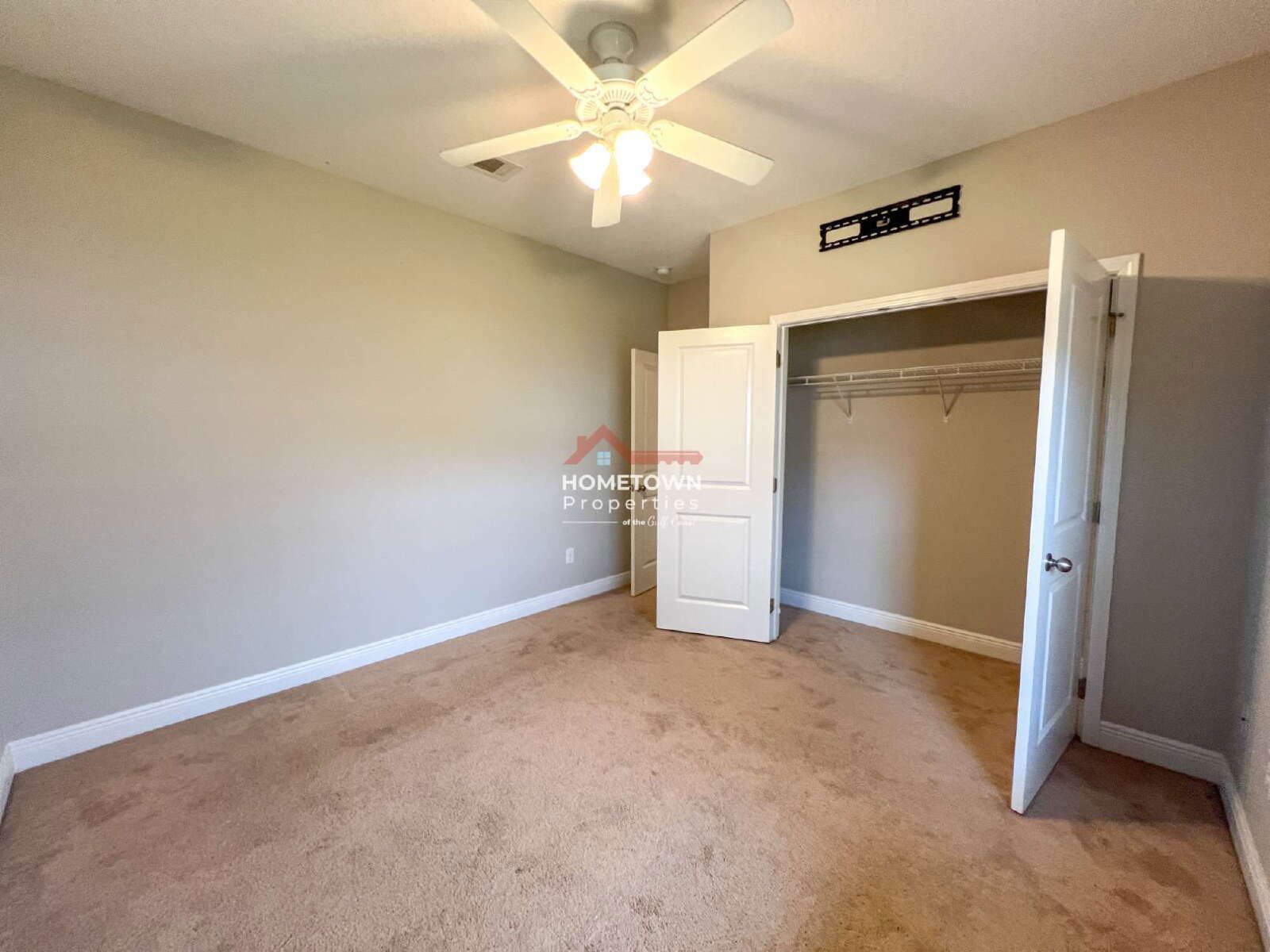 Charming 3-Bed, 2-Bath Retreat in Pensacola – Spacious 1,432 Sq Ft Haven! property image