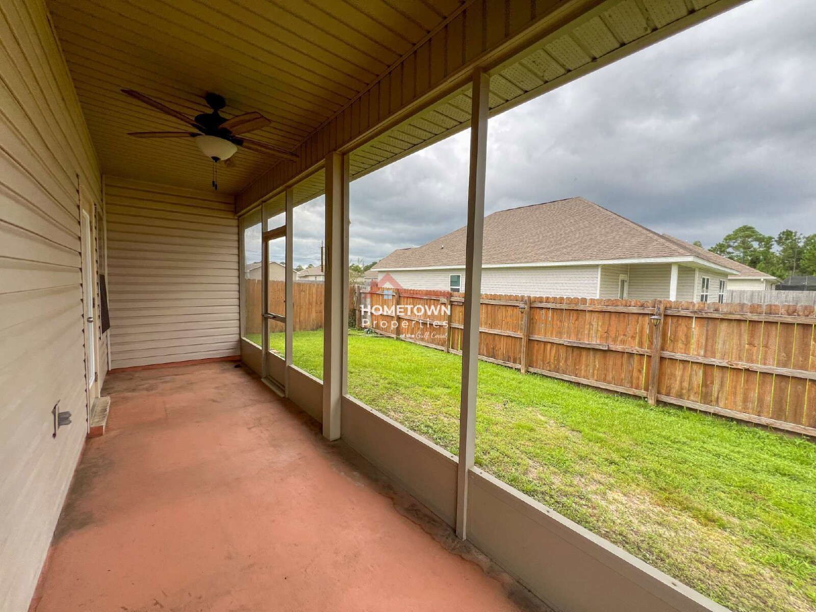 Charming 3-Bed, 2-Bath Retreat in Pensacola – Spacious 1,432 Sq Ft Haven! property image