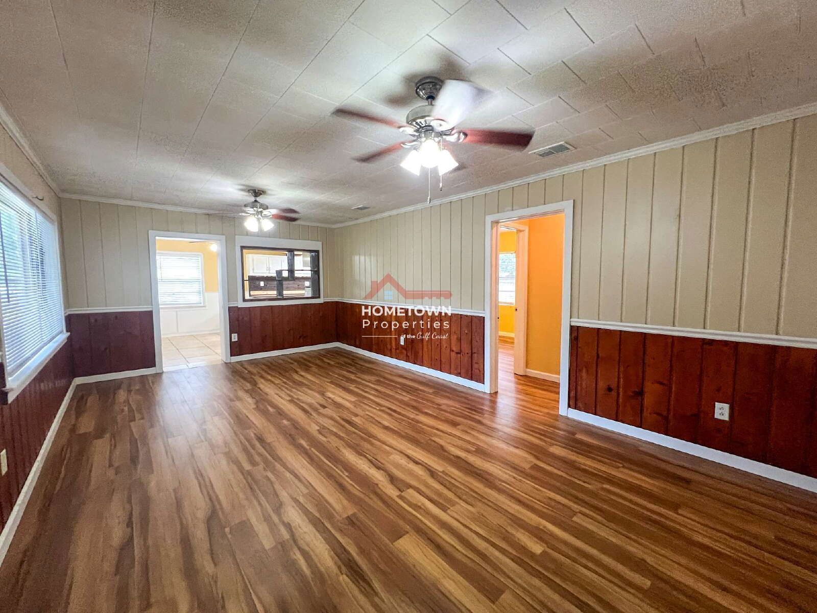 Charming 3-Bedroom Retreat in Pensacola – 1120 Sq Ft of Cozy Comfort! property image