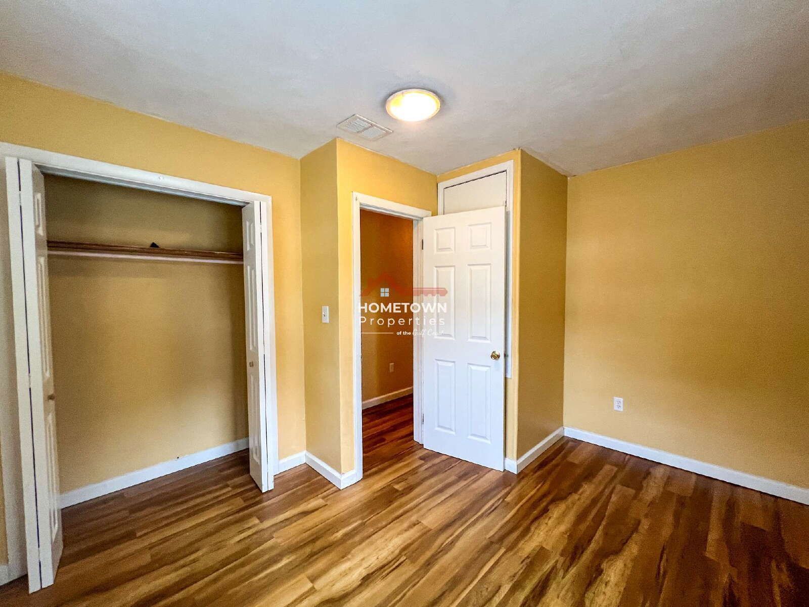 Charming 3-Bedroom Retreat in Pensacola – 1120 Sq Ft of Cozy Comfort! property image