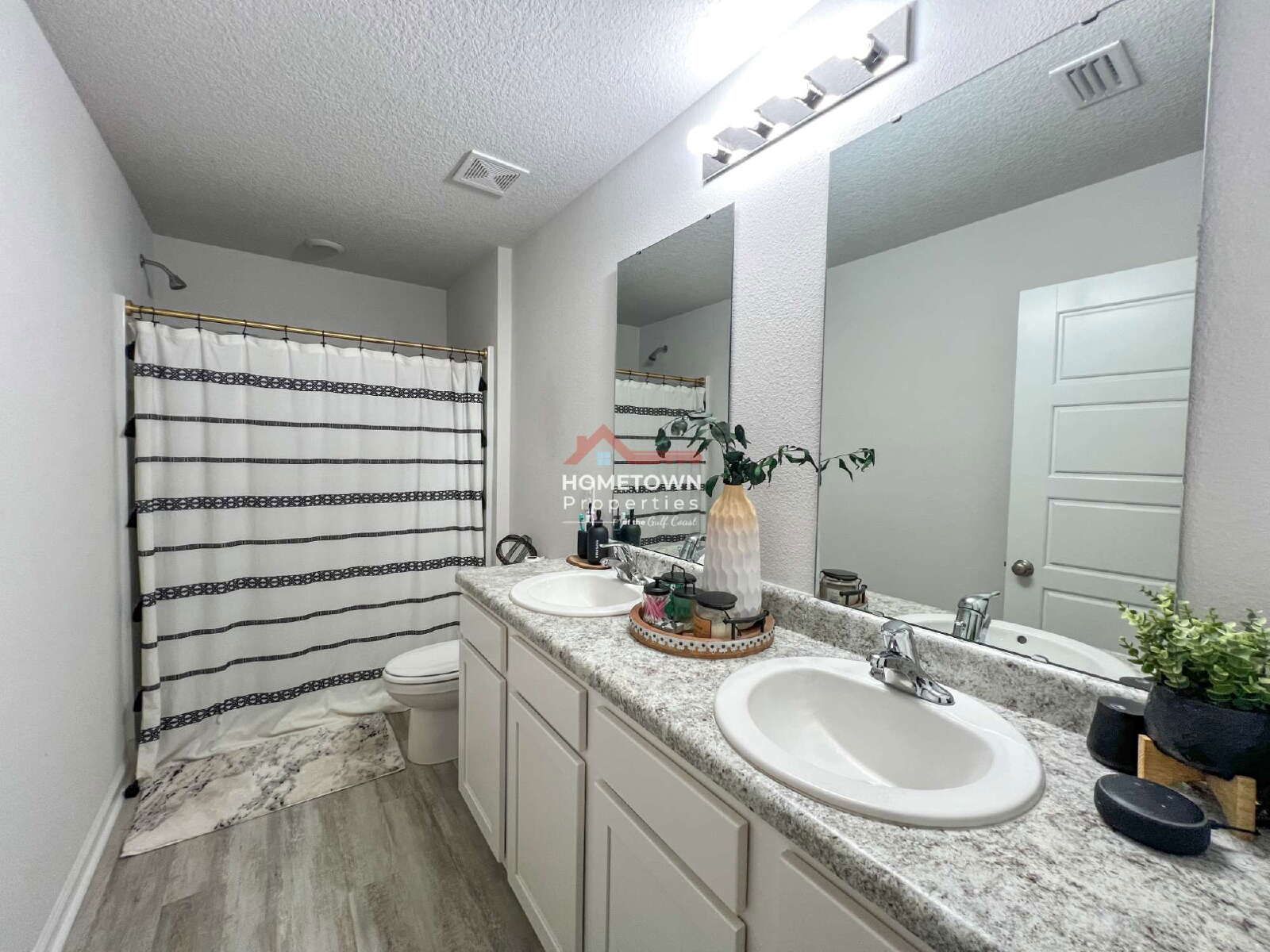 Charming 3-Bedroom Retreat with 2 Baths on Native Dancer Way! property image