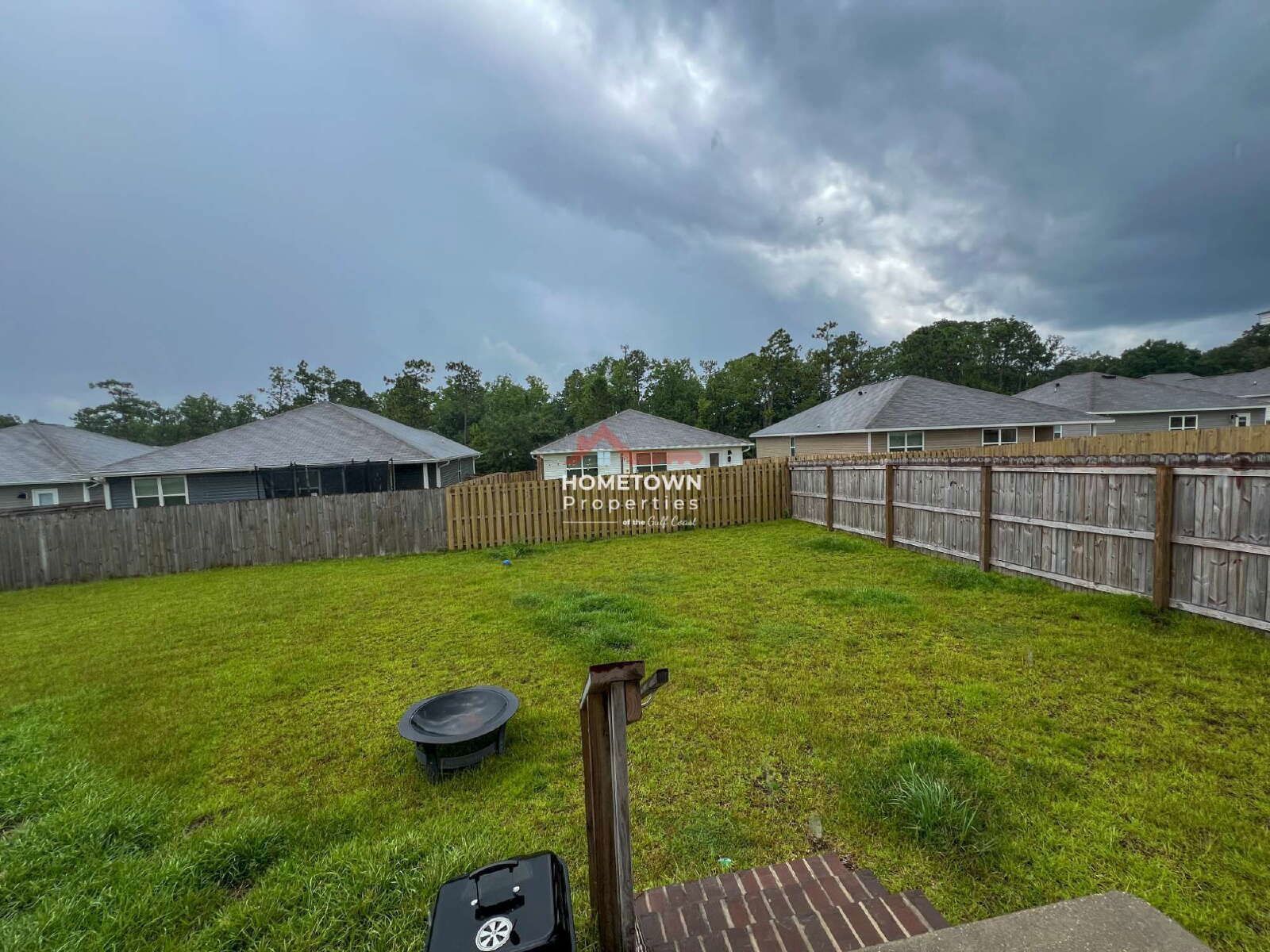 Charming 3-Bedroom Retreat with 2 Baths on Native Dancer Way! property image