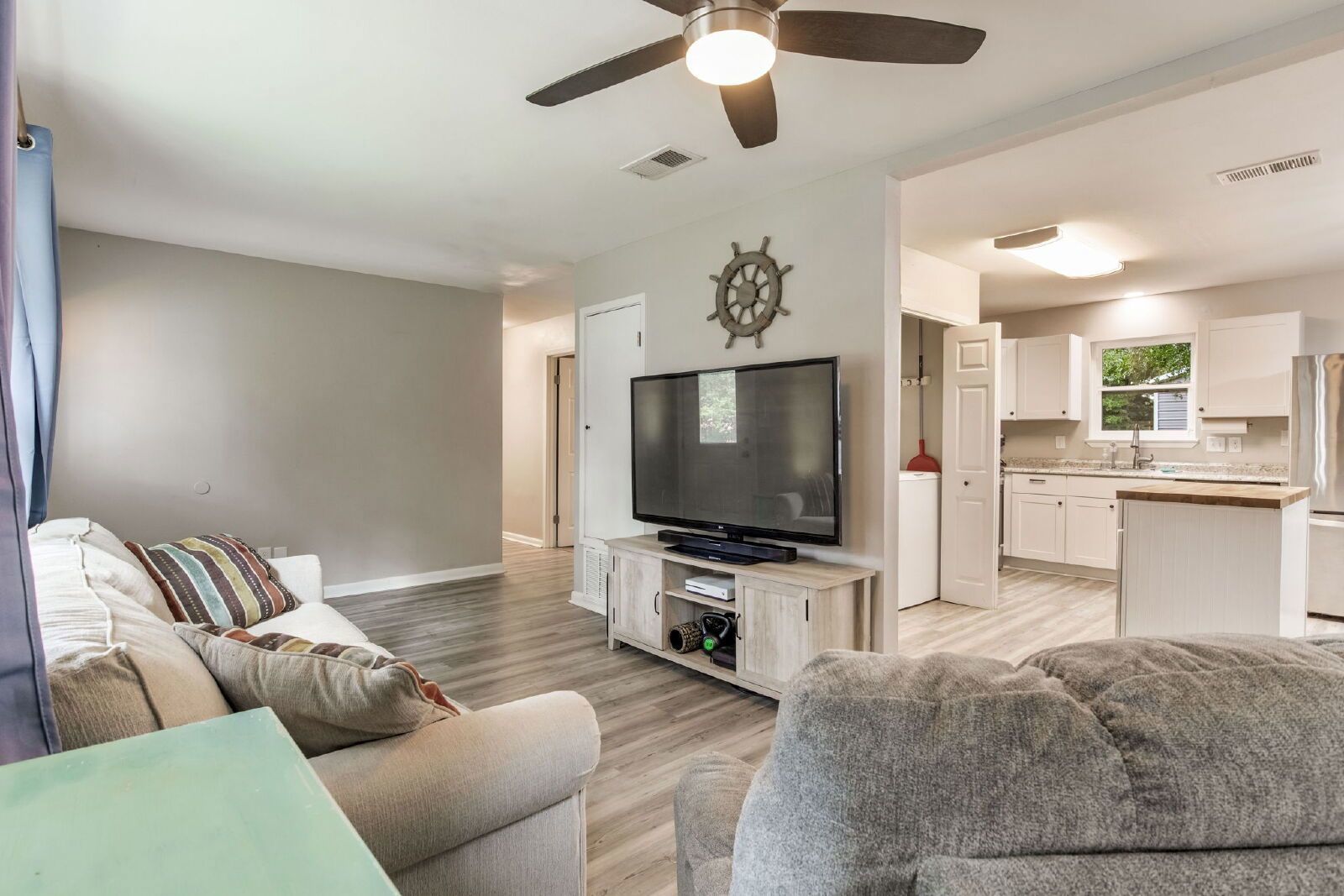 Charming 4-Bed, 2-Bath Home with 1,275 Sq Ft in Pensacola! property image