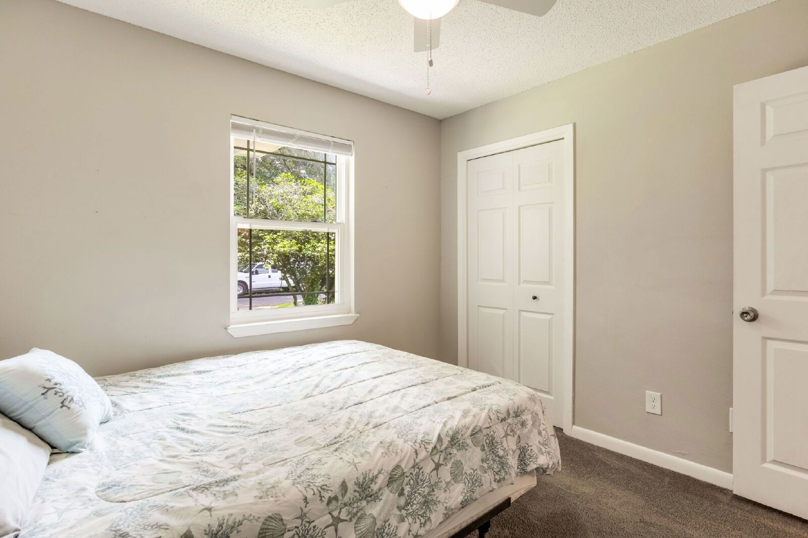 Charming 4-Bed, 2-Bath Home with 1,275 Sq Ft in Pensacola! property image