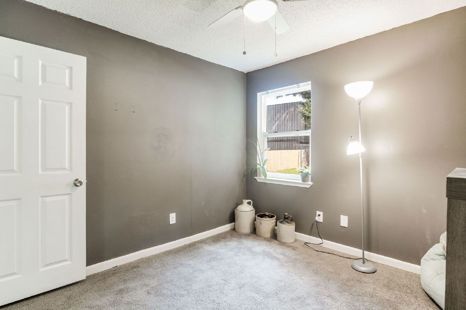 Charming 4-Bed, 2-Bath Home with 1,275 Sq Ft in Pensacola! property image