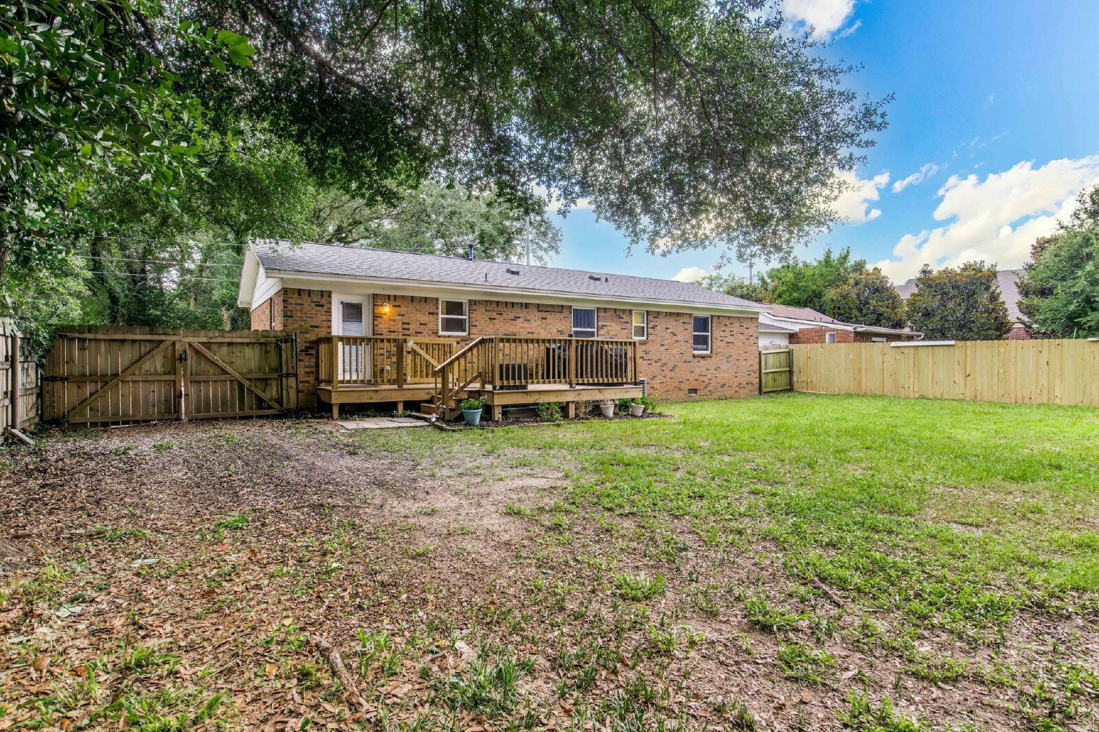 Charming 4-Bed, 2-Bath Home with 1,275 Sq Ft in Pensacola! property image