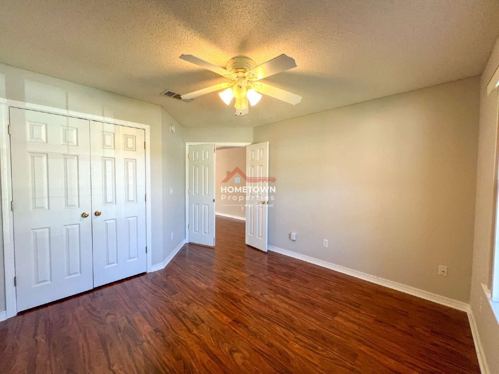 Charming 3-Bed Oasis in Pensacola – 2 Baths & 1654 Sq Ft of Comfort! property image