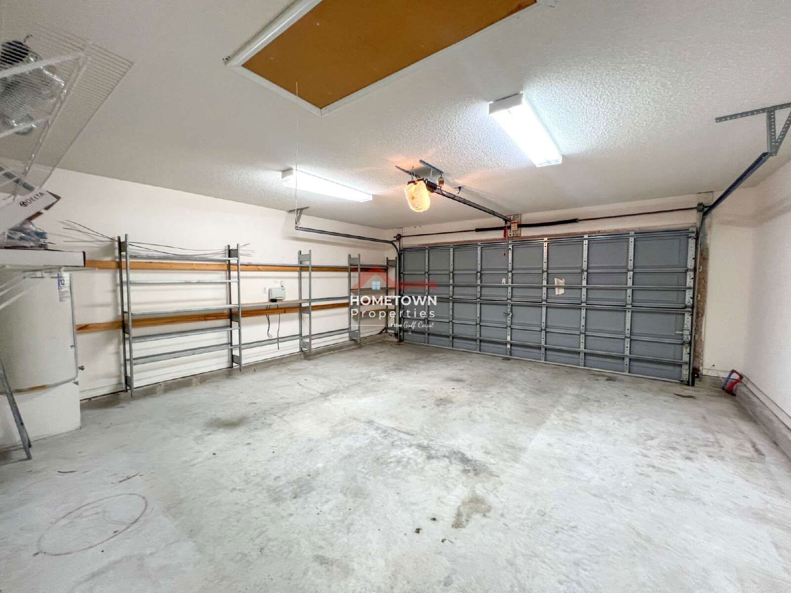 Charming 3-Bed Oasis in Pensacola – 2 Baths & 1654 Sq Ft of Comfort! property image