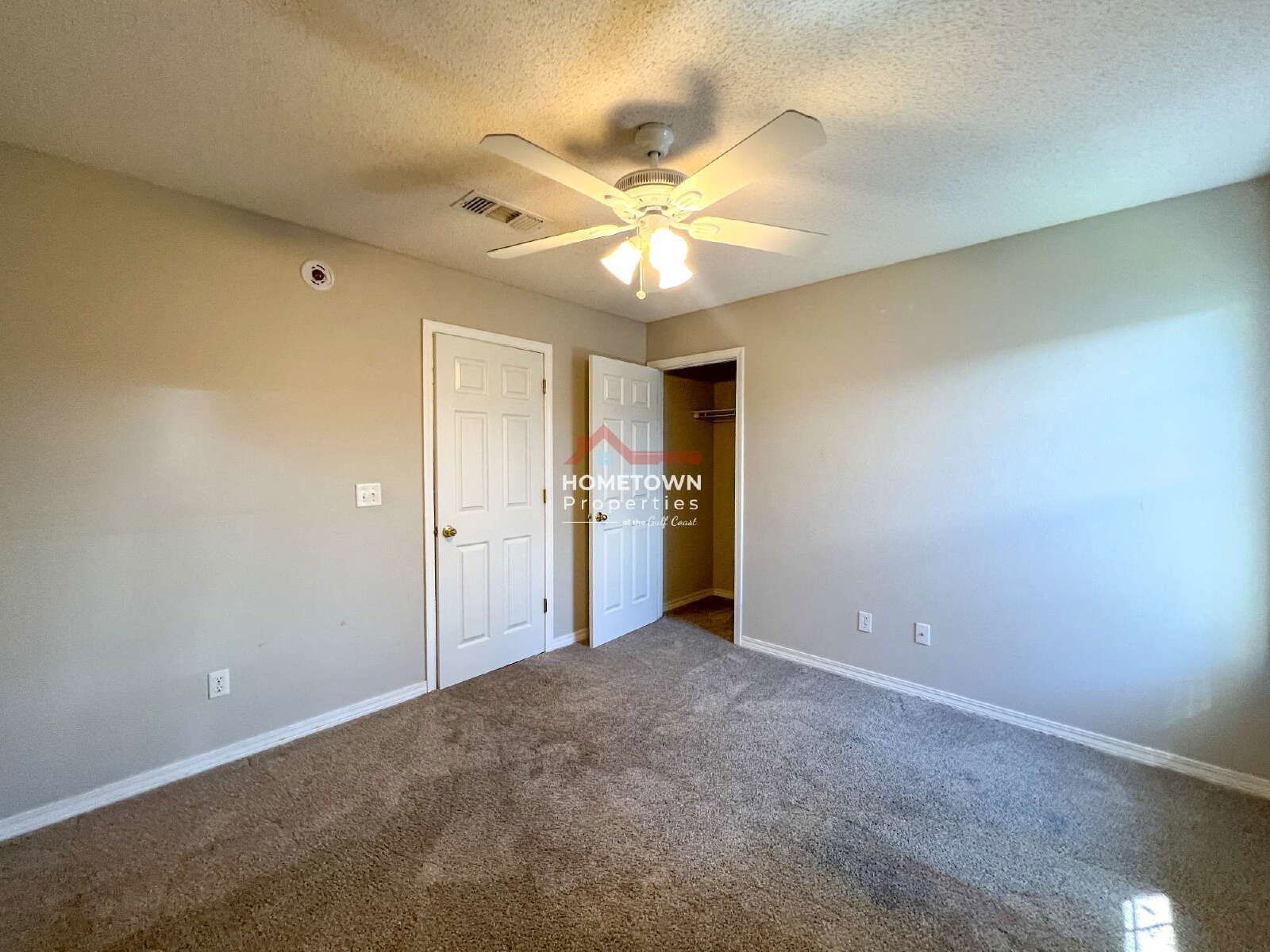 Charming 3-Bed Oasis in Pensacola – 2 Baths & 1654 Sq Ft of Comfort! property image