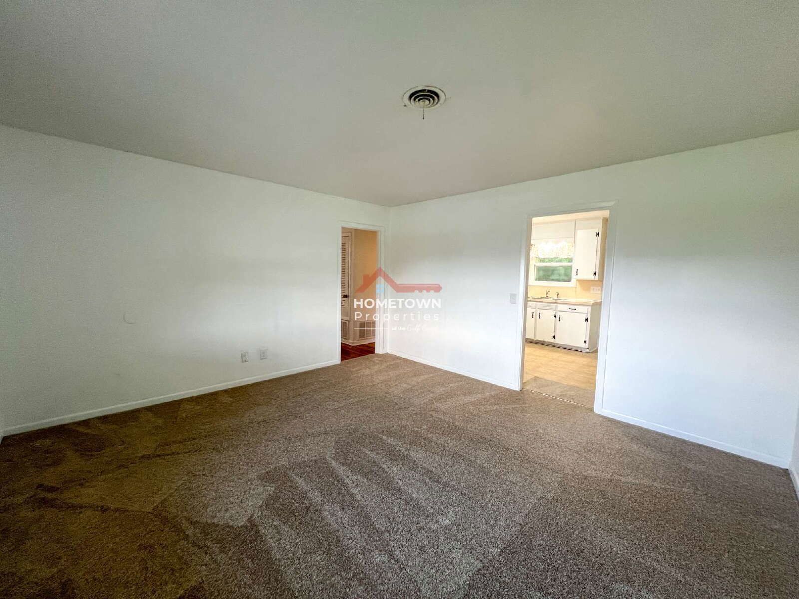 Charming 3-Bed, 2-Bath Home with Hardwood Floors property image