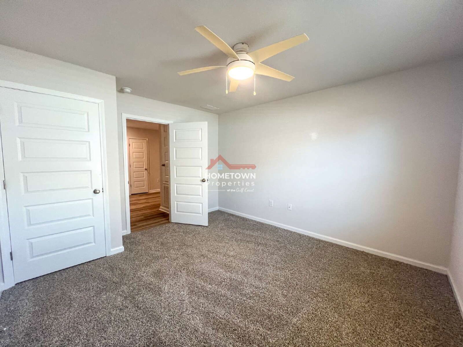 Charming 4-Bed Sanctuary in Pensacola with Spacious 1787 Sq Ft Layout! property image