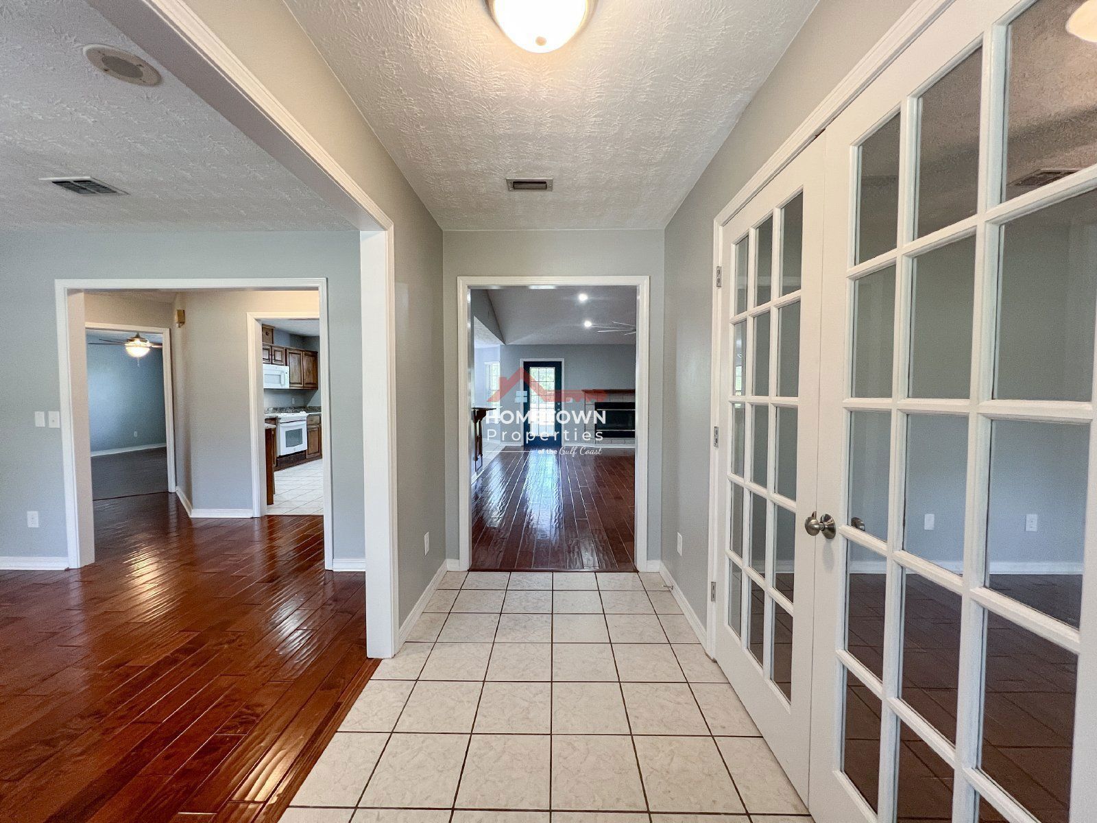 Spacious 3-Bed, 2-Bath Home on Wymart Road with Office and Sunroom property image