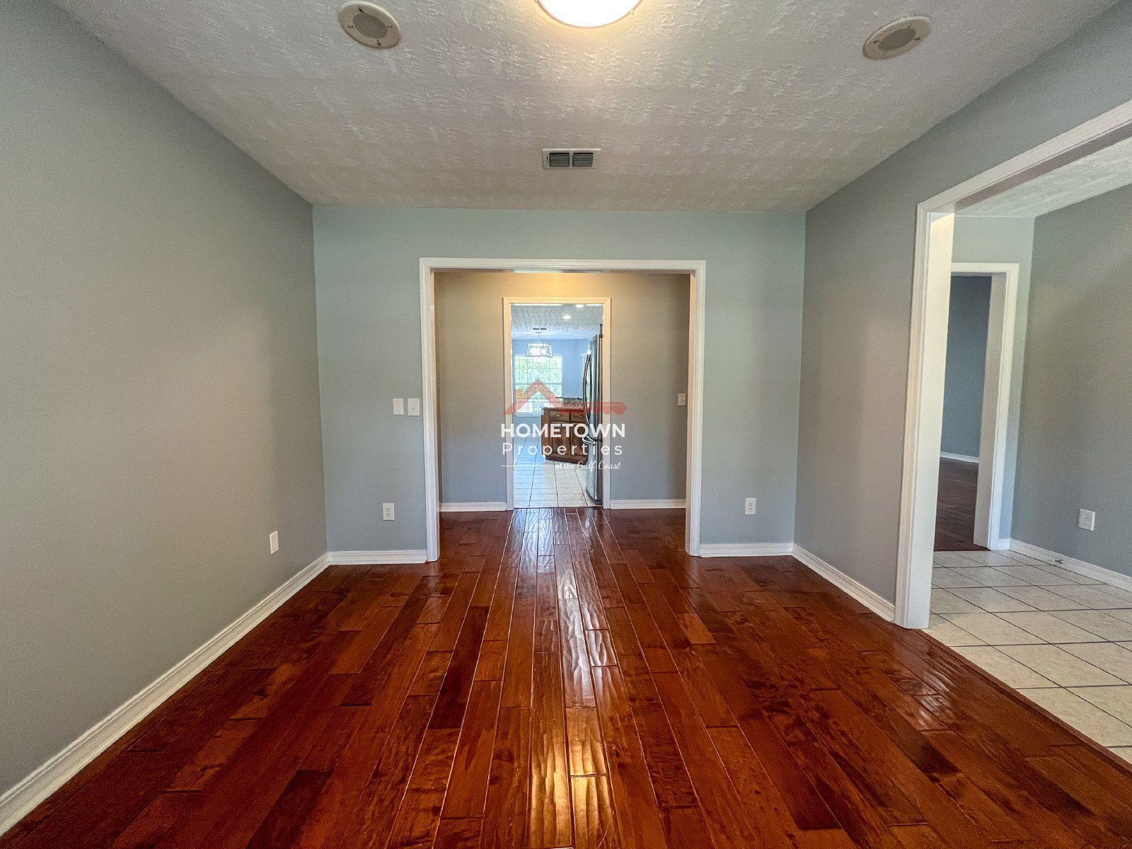 Spacious 3-Bed, 2-Bath Home on Wymart Road with Office and Sunroom property image