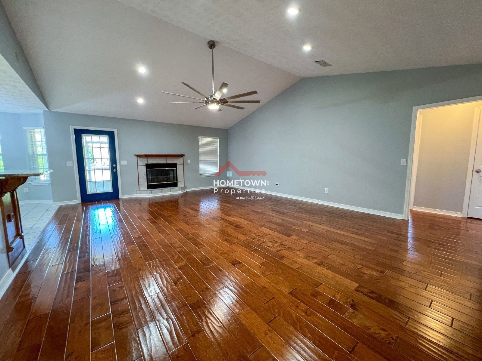 Spacious 3-Bed, 2-Bath Home on Wymart Road with Office and Sunroom property image