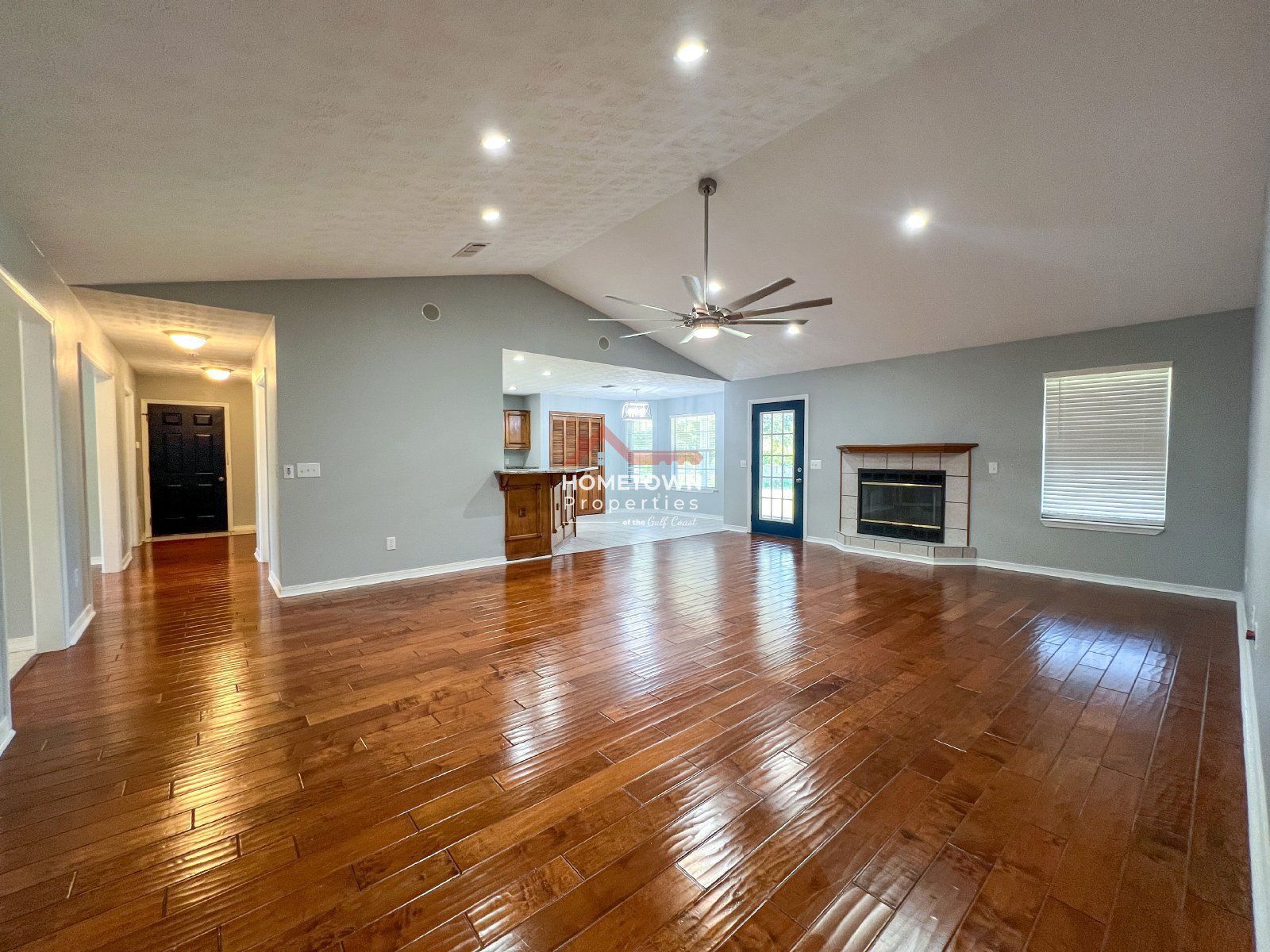 Spacious 3-Bed, 2-Bath Home on Wymart Road with Office and Sunroom property image